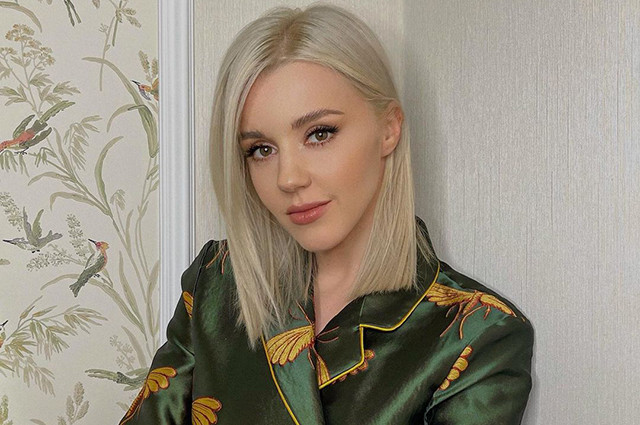 Юлианна Караулова крестила сына в Армении
