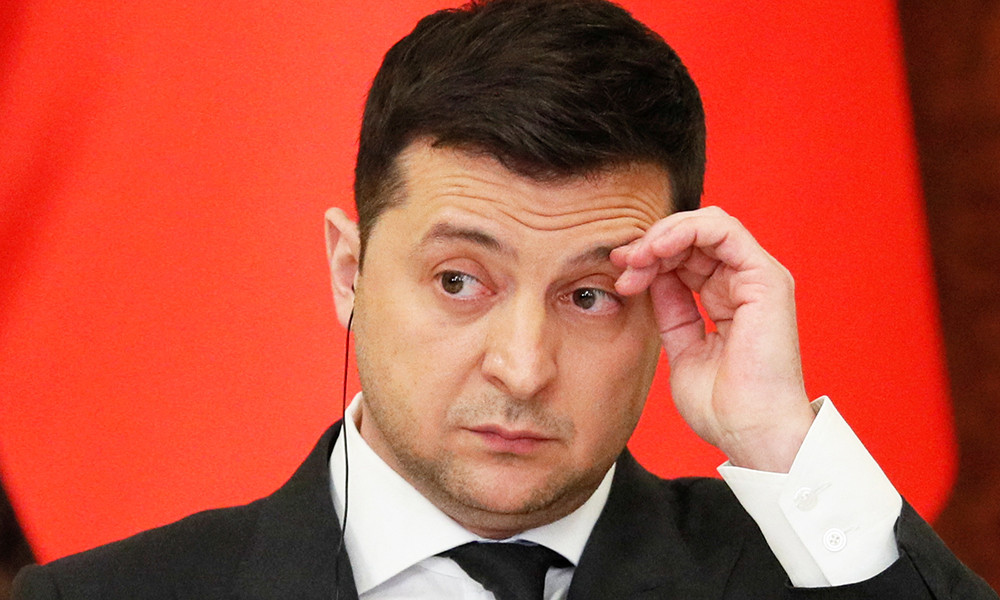 Зеленский разорвал дипотношения с Россией
