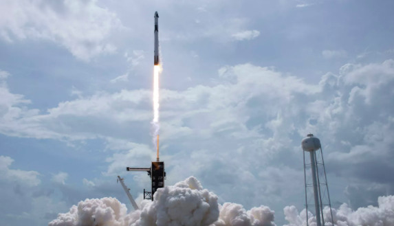 SpaceX не смогла вернуть первую ступень Falcon 9 на плавучую платформу