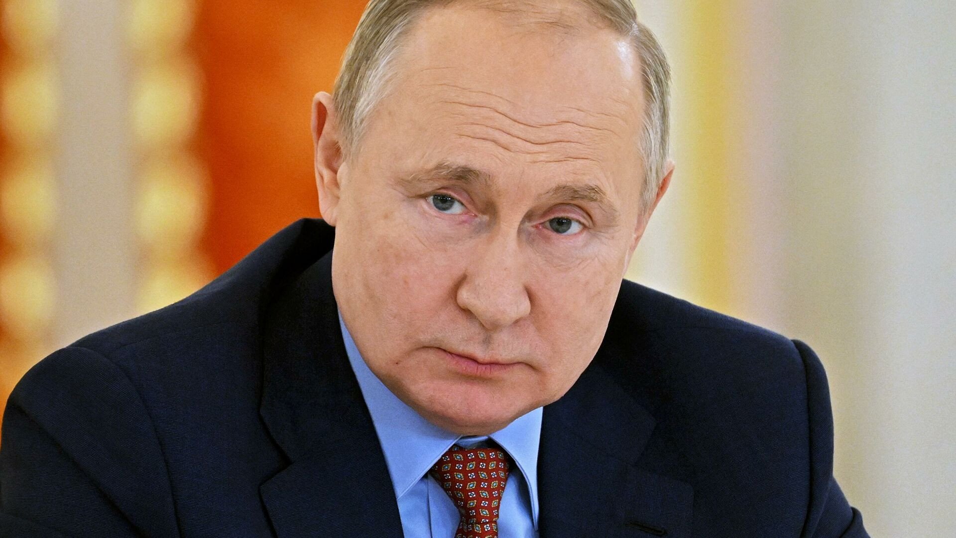 Путин — французскому журналисту: А вы хотите воевать с Россией?