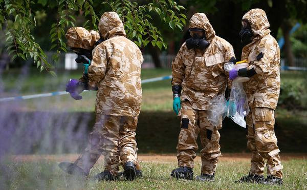 Великобритания обвинила третьего россиянина в отравлении Скрипалей