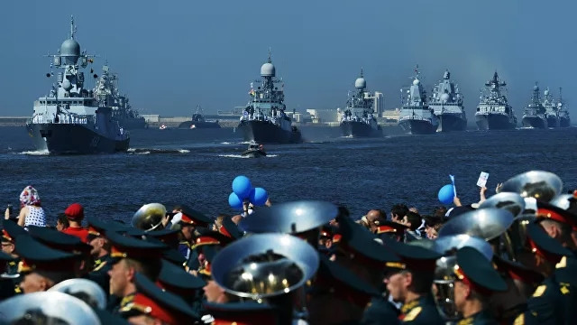 В Петербурге стартовал Главный военно-морской парад