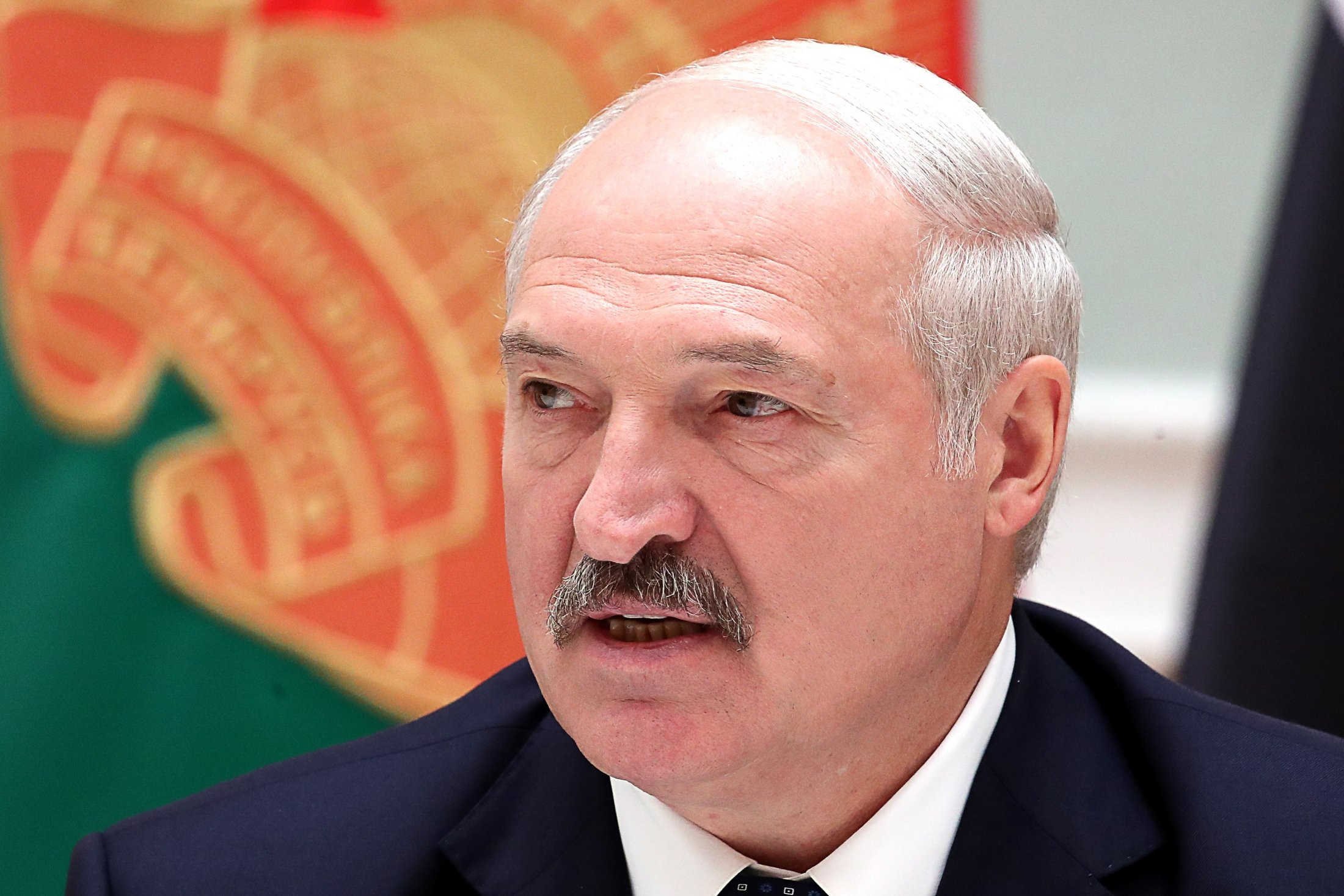 Лукашенко прилетит в Крым, а МАЗы уедут из Украины