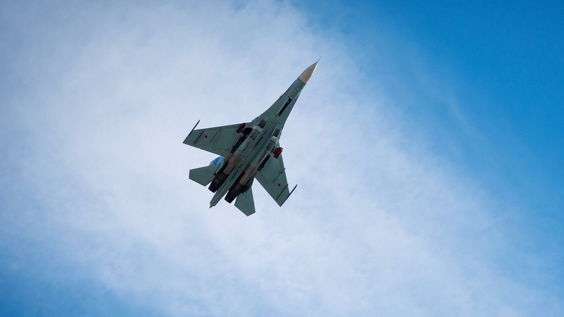 Су-27 сопроводил самолет США над Черным морем