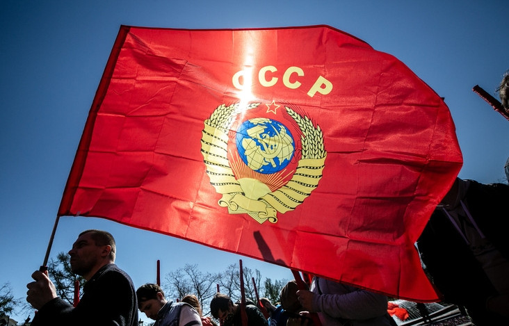 В Госдуме хотят запретить приравнивать СССР к нацистской Германии