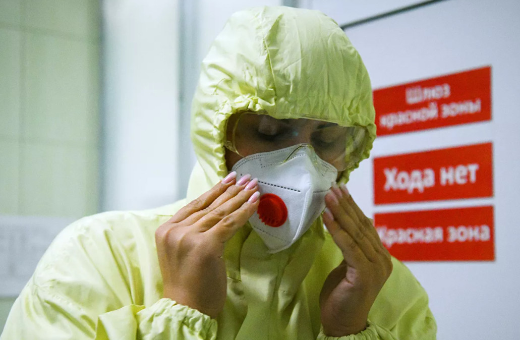 Врач предупредил об опасных осложнениях после омикрона