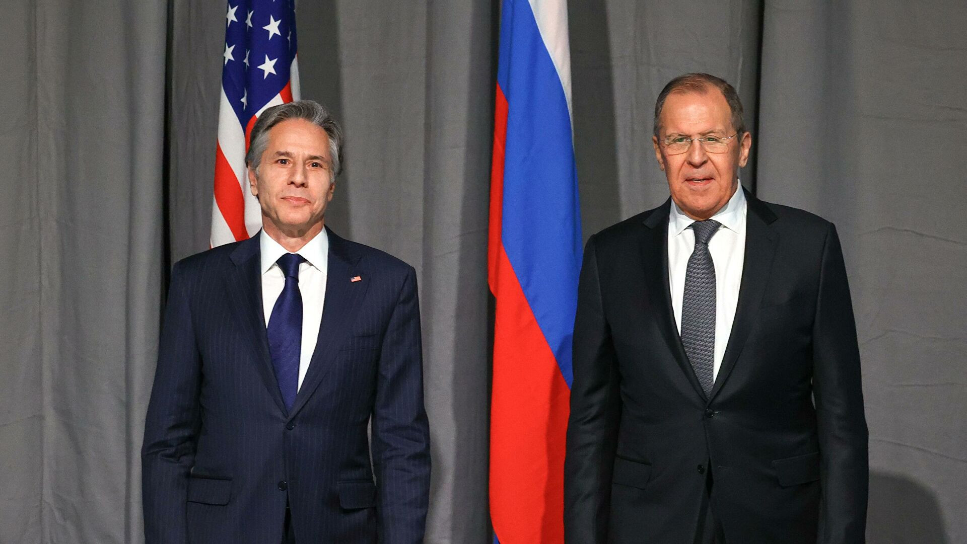 США надеются, что Россия примет предложение провести встречу Блинкена и Лаврова в Женеве
