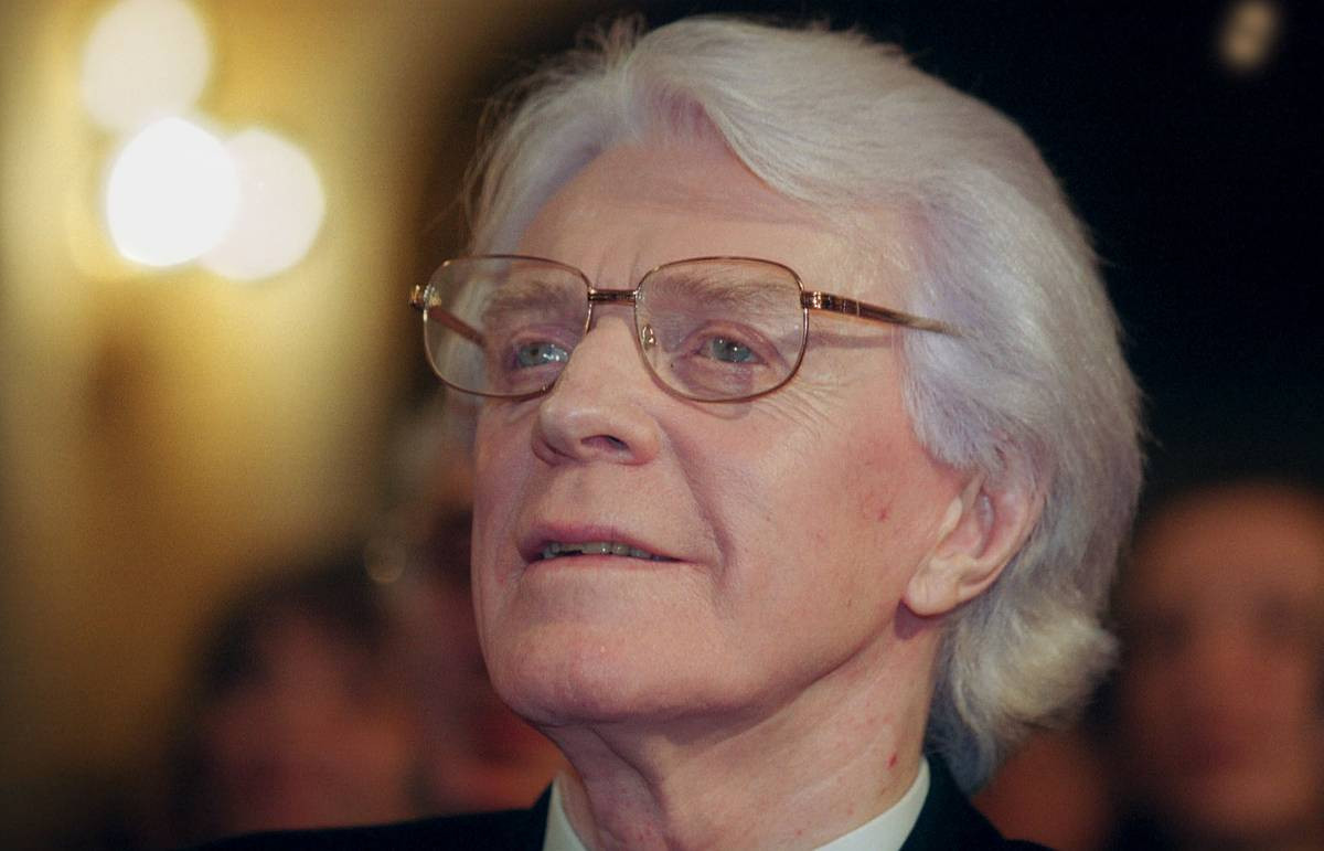 92-летнего Олега Стриженова экстренно прооперировали
