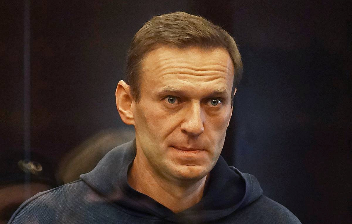 Приставы разыскивают имущество и деньги Навального на 29 млн рублей