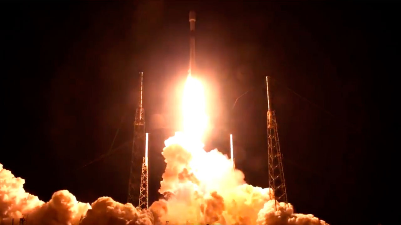 SpaceX запустила на орбиту новую группу интернет-спутников Starlink