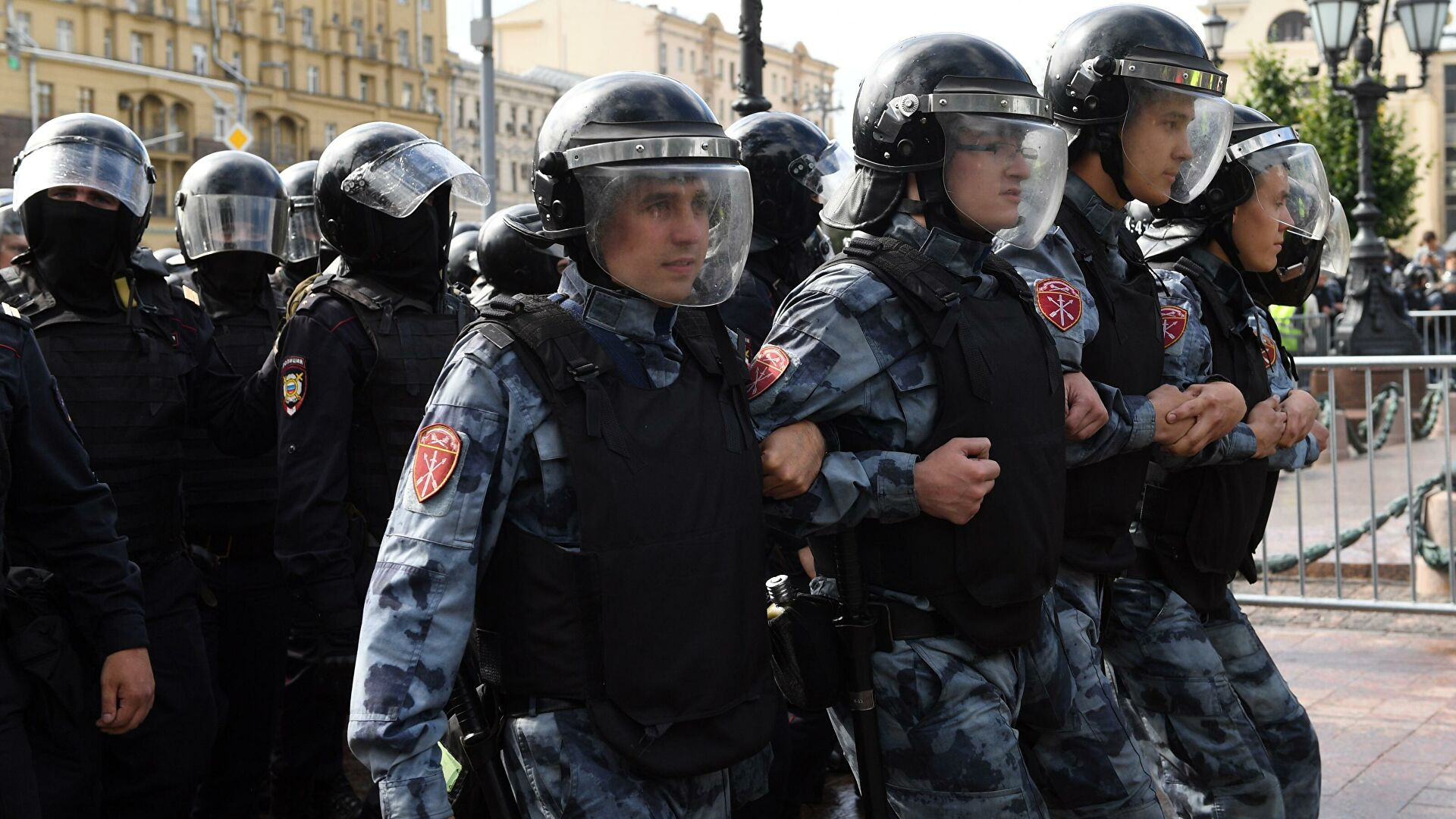 В РФ назвали митинги главным фактором дестабилизации общества