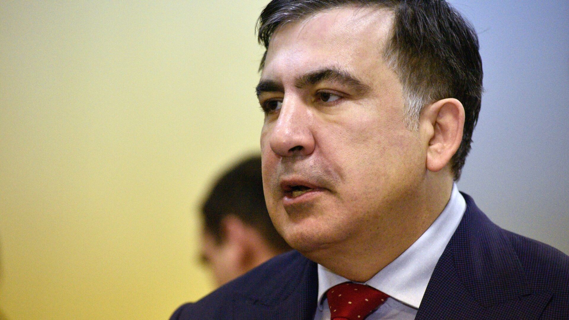Саакашвили попросился из тюрьмы на украинский фронт
