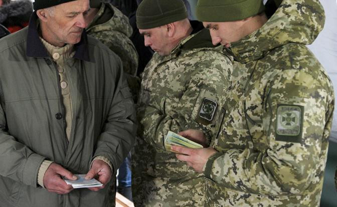 В тайных тюрьмах Украины сгинуло до сотни донбассовцев