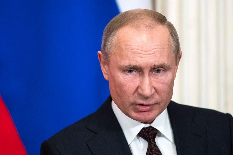 Киев потребовал отменить поручение Путина о соцвыплатах жителям Донбасса