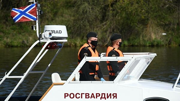 В Думе предложили разрешить Росгвардии оцеплять акватории при незаконном проникновении