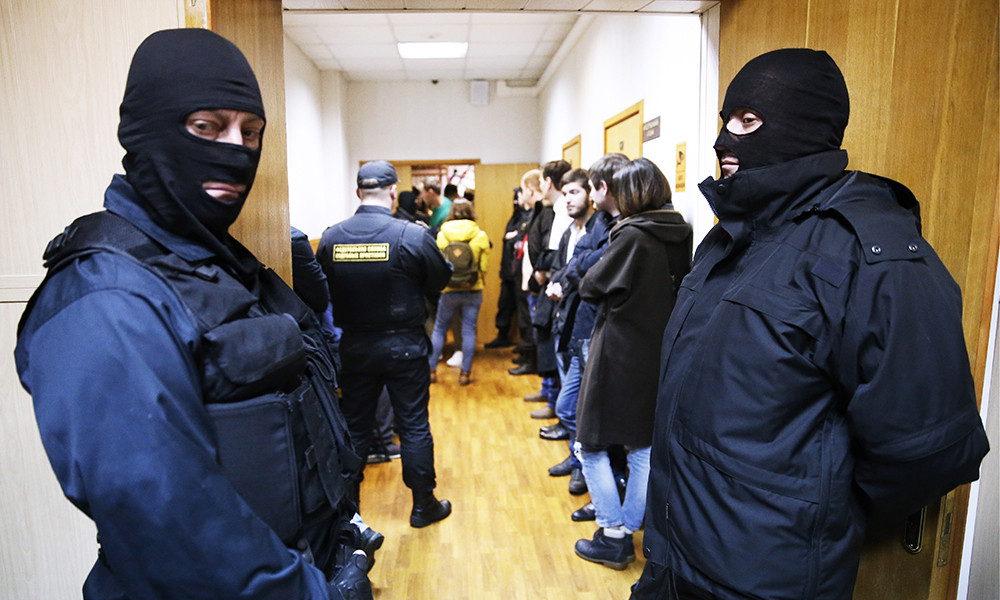 На Кубани приставы конфисковали у женщины авто за неуплату штрафов