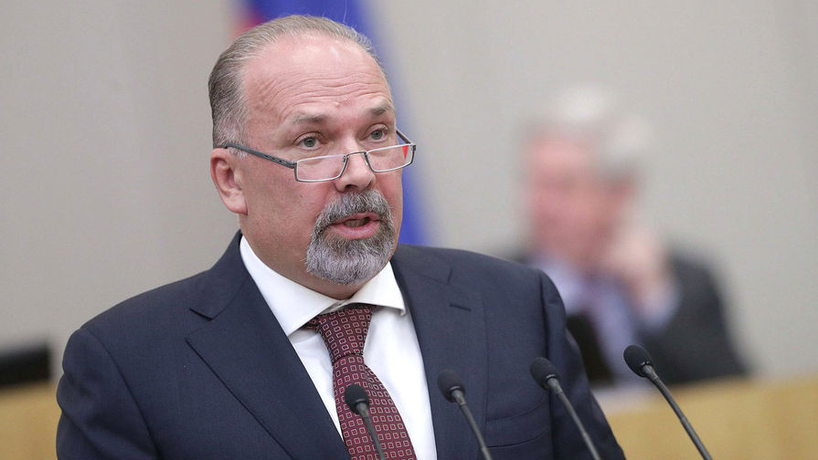 Михаил Мень подал в отставку