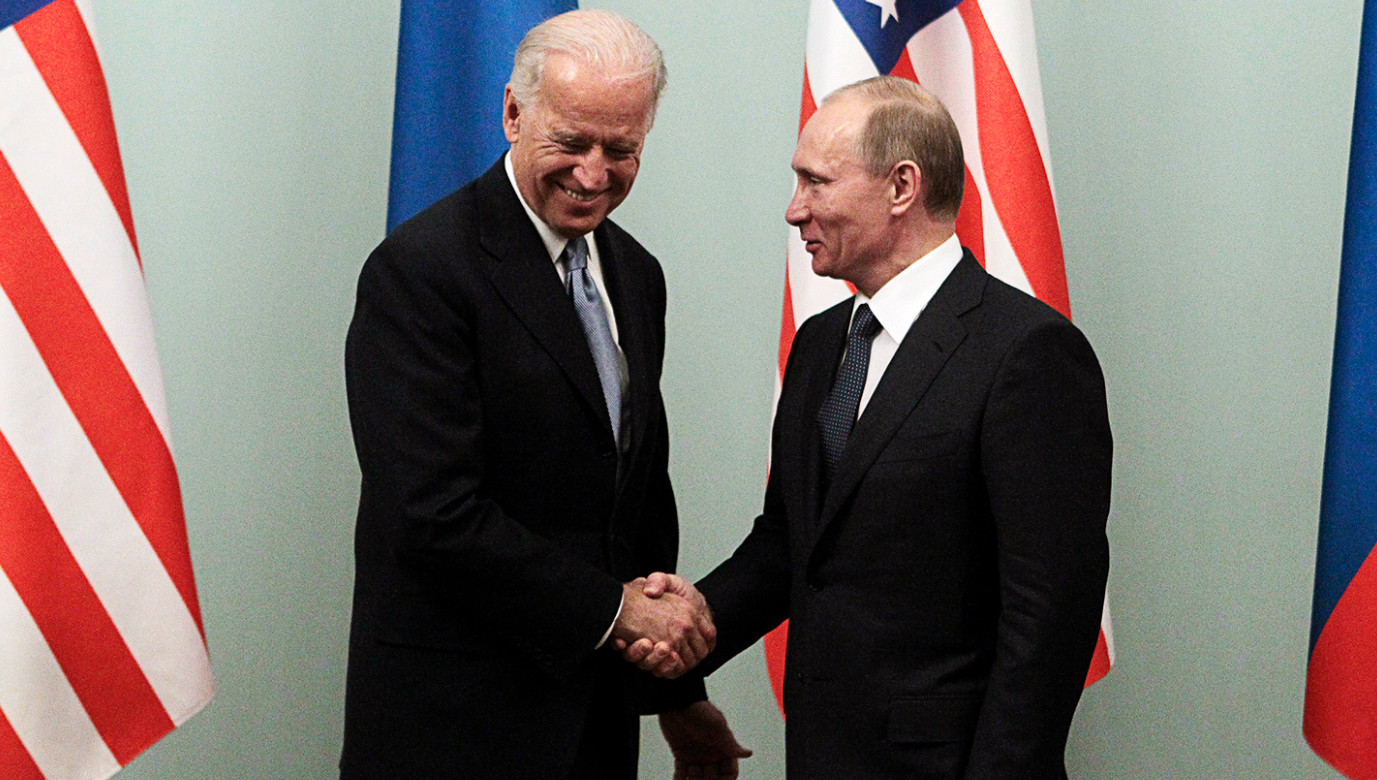 Раскрыто время начала переговоров Путина и Байдена