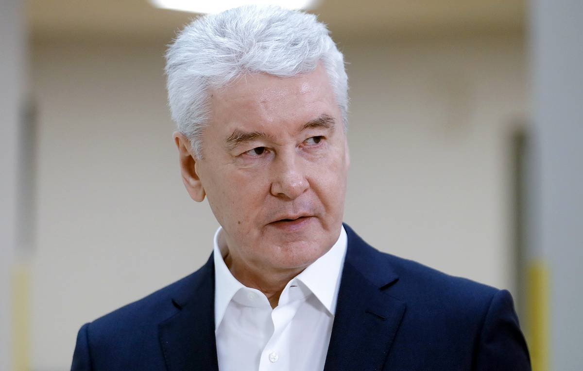 Собянин: срок действия QR-кодов переболевших COVID-19 москвичей продлевается до года