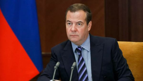 Медведев сравнил ситуацию в Донбассе с 2008 годом