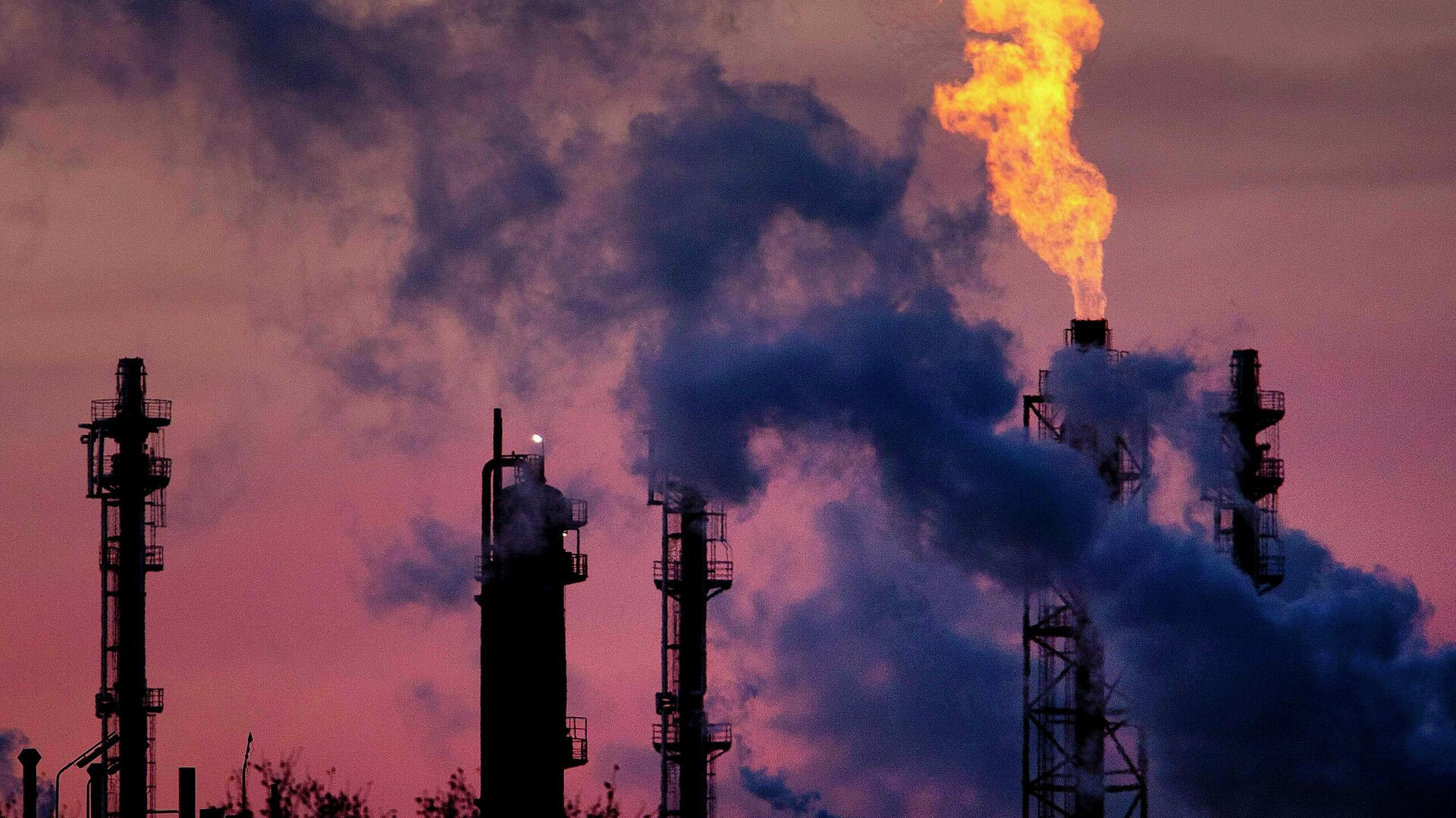 В ФРГ заявили о необходимости остановить заводы в ЕС ради отказа от газа России