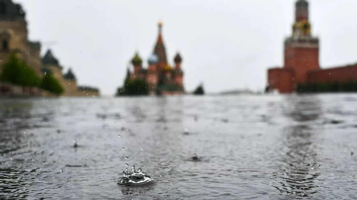 Москвичей предупредили о вызвавшем потоп в ЕС циклоне