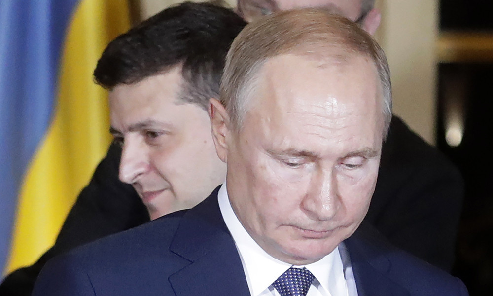 Зеленский запросил переговоры с Путиным