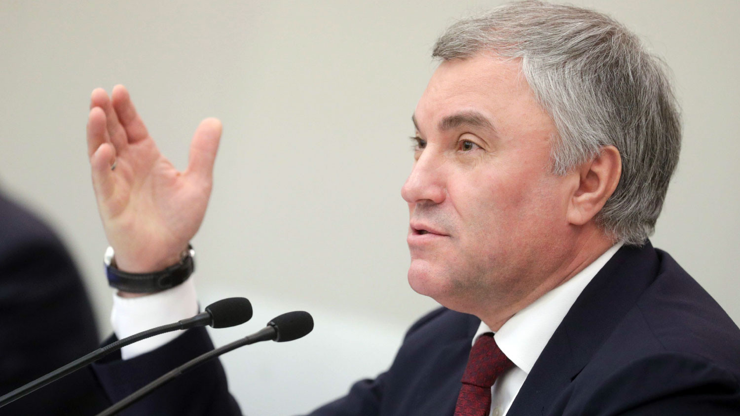 «Достигаем? Нет»: Володин жестко отчитал Силуанова