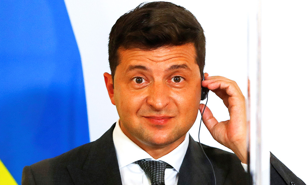 На Украине Зеленскому предрекли импичмент «из-за его гражданства»
