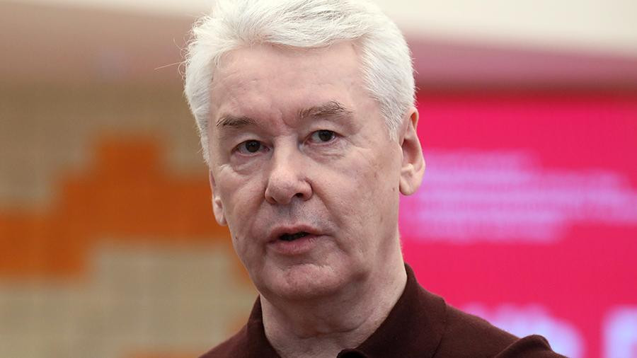 Собянин: Вакцинация 60% сотрудников предприятий поможет избежать локдауна