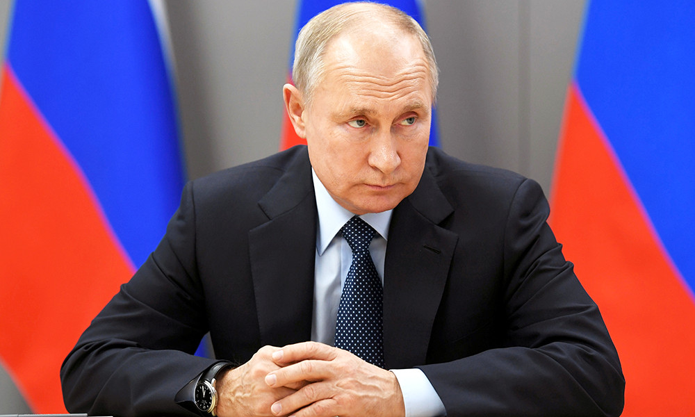 Пока вы спали: CК начал проверку зарплат ученых после их жалобы Путину