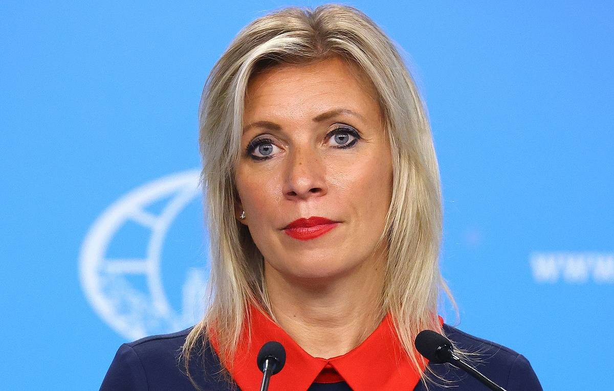 Захарова ответила на заявления об эвакуации дипломатов с Украины