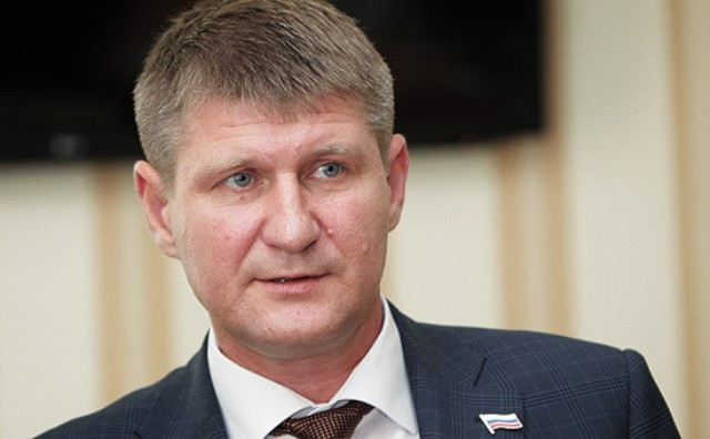 Опускают железный занавес: в Госдуме оценили попытку Запада изолировать РФ
