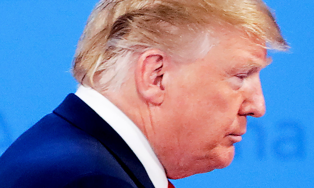 СМИ рассказали о реакции Трампа на пропущенный звонок от Путина