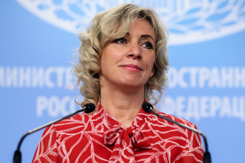 Захарова опровергла информацию о сошедших с рейса Ryanair четырех россиянах