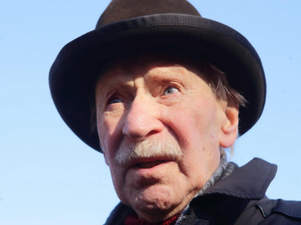90-летний Краско уехал со своей молодой пассией