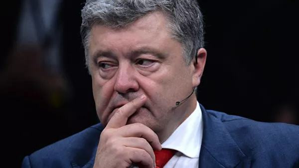 Порошенко обвинили в госизмене