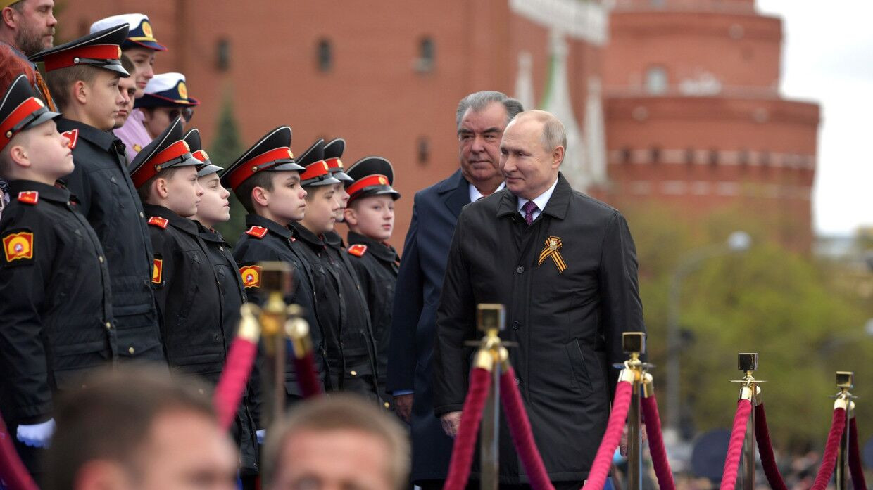 Поляки испугались «международного послания» Путина во время парада Победы