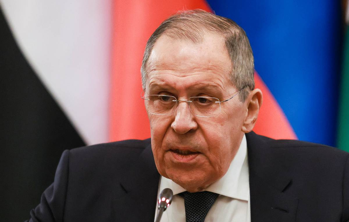 Лавров заявил, что смысл существования НАТО был утрачен после распада СССР