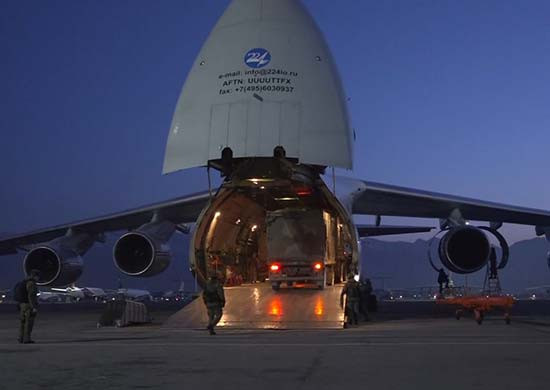 Российские миротворцы ОДКБ вылетели из Алма-Аты в РФ