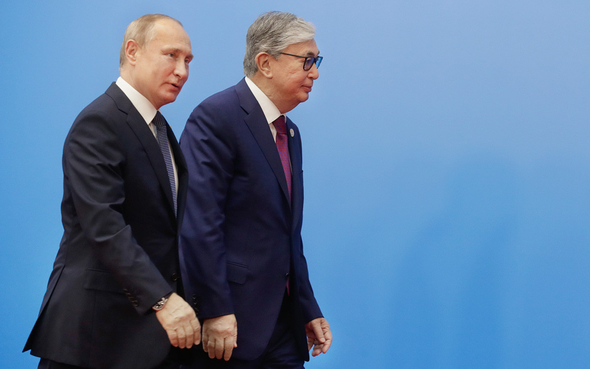 Токаев объяснил свой звонок Путину во время протестов в Казахстане