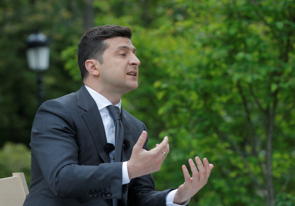 Зеленский пригласил Байдена на Украину