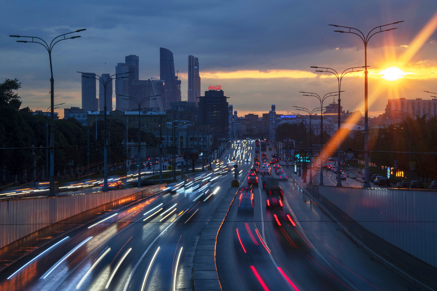 Российский космонавт поздравил Москву с днем города