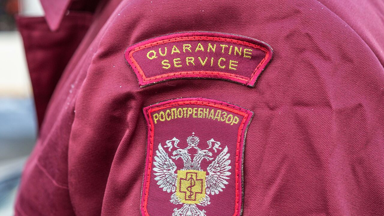 Роспотребнадзор отреагировал на сообщение о появлении «омикрона» в РФ