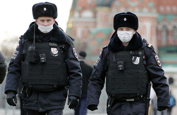 СМИ: Задержан один из напавших на мужчину с ребенком в Новой Москве