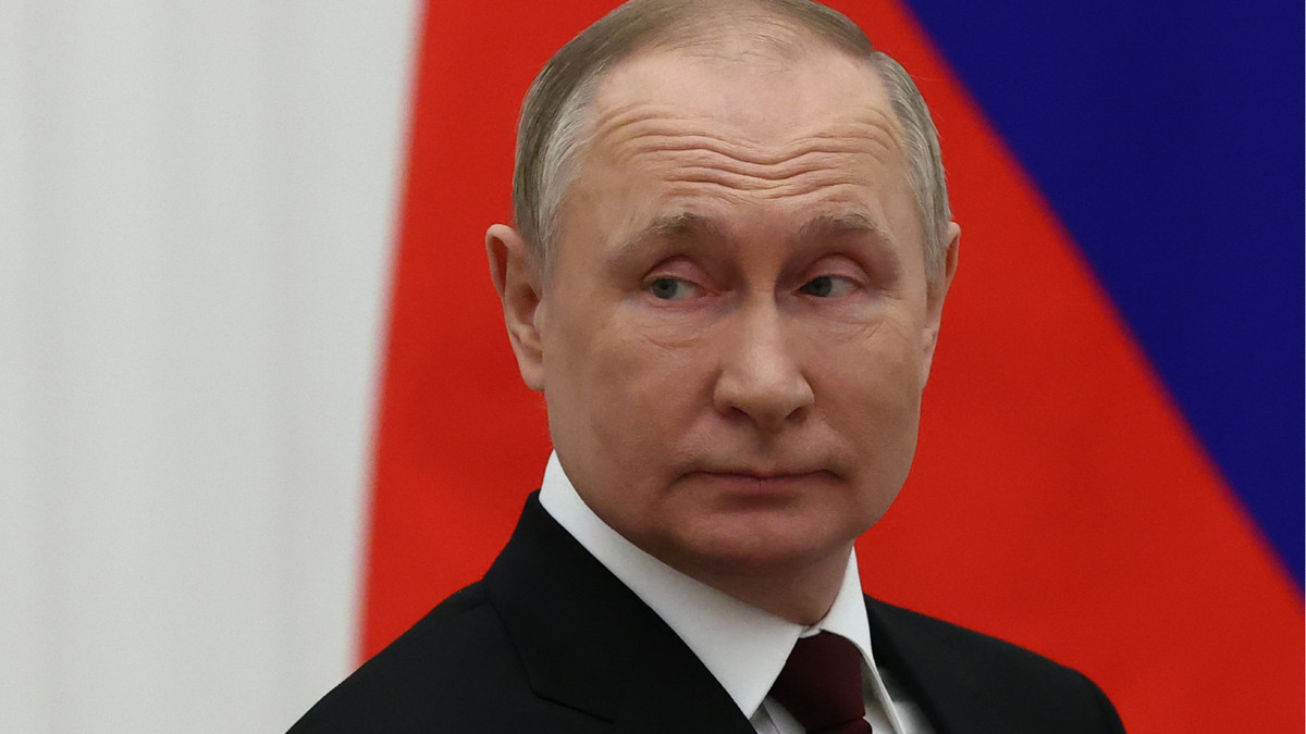 «Путин перешел к деэскалации». Переговоры с Макроном — в зеркале западных СМИ