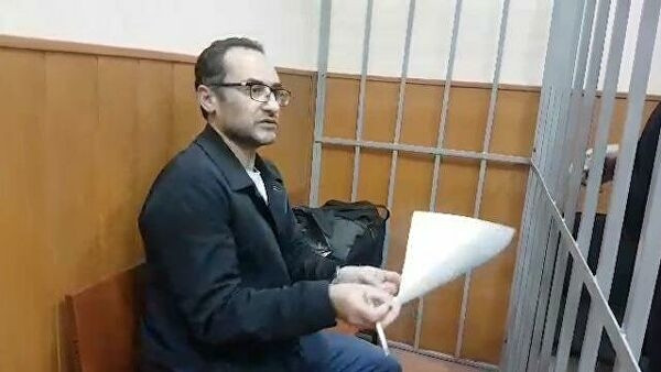 Суд в Москве приговорил к четырем годам колонии гражданина США Спектора за посредничество во взятке